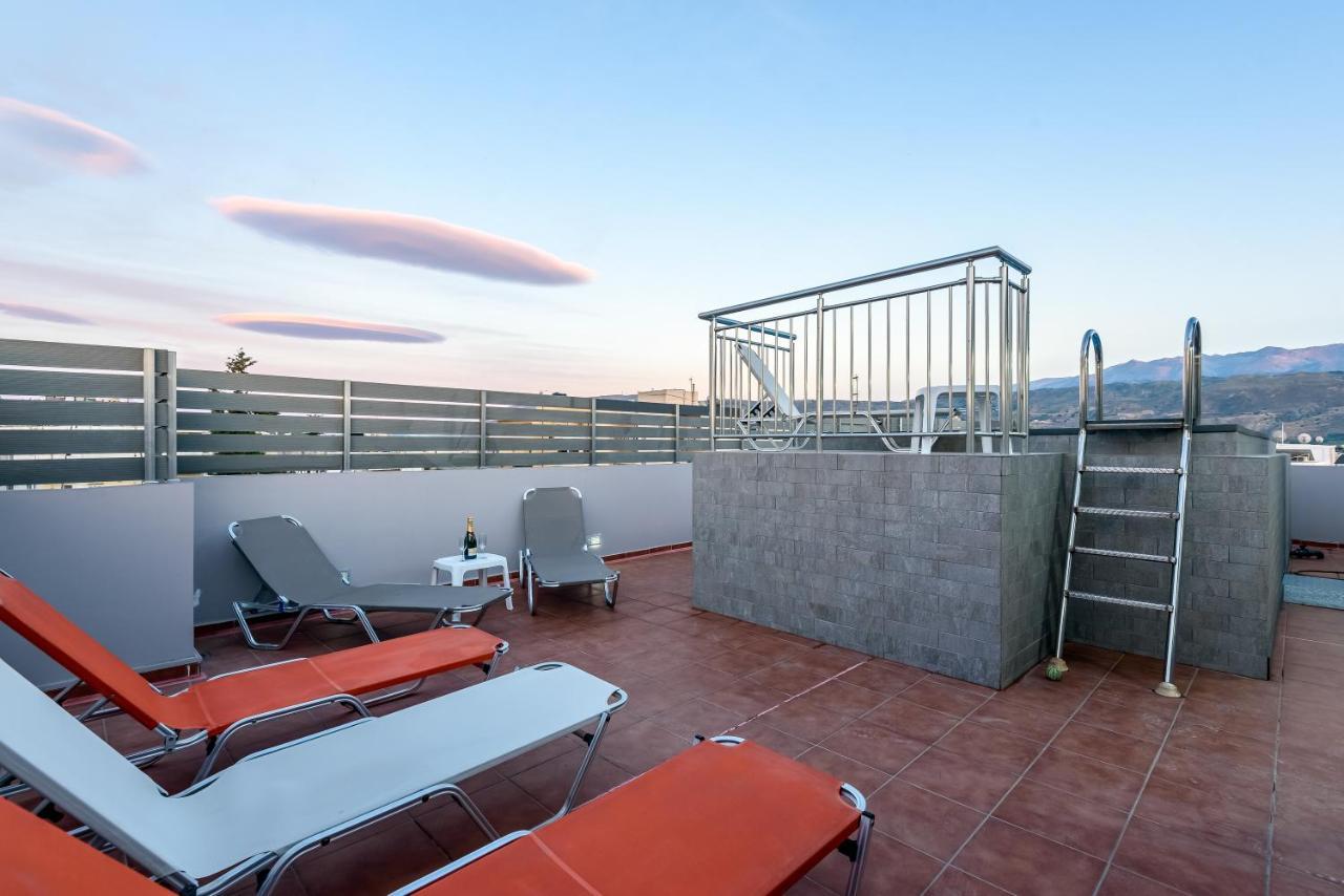 Luxury Villa In City Center With Rooftop Swimming Pool La Canea Esterno foto