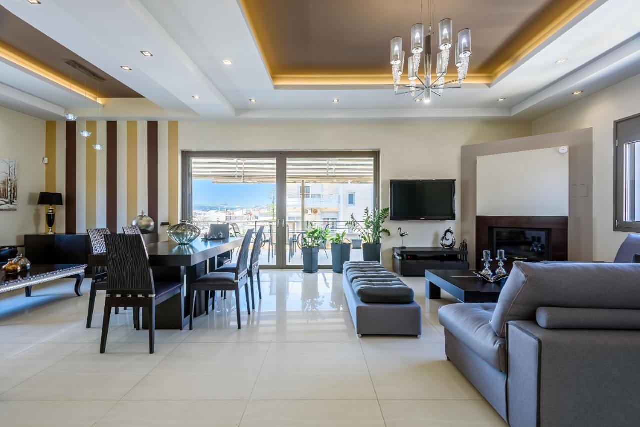 Luxury Villa In City Center With Rooftop Swimming Pool La Canea Esterno foto