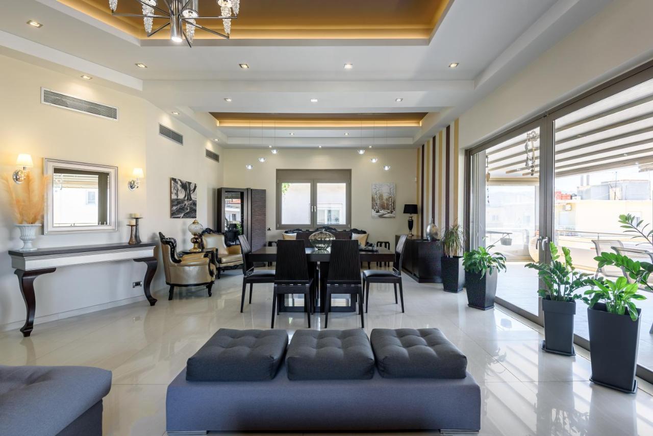 Luxury Villa In City Center With Rooftop Swimming Pool La Canea Esterno foto