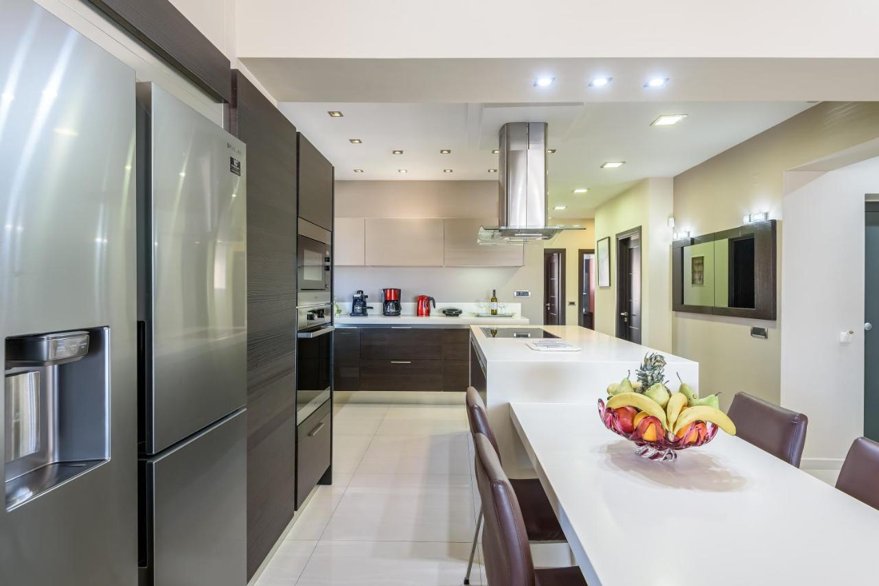 Luxury Villa In City Center With Rooftop Swimming Pool La Canea Esterno foto