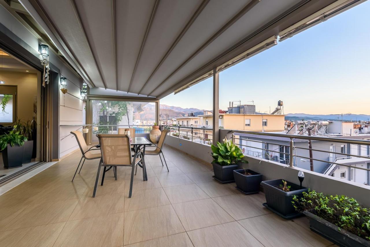 Luxury Villa In City Center With Rooftop Swimming Pool La Canea Esterno foto