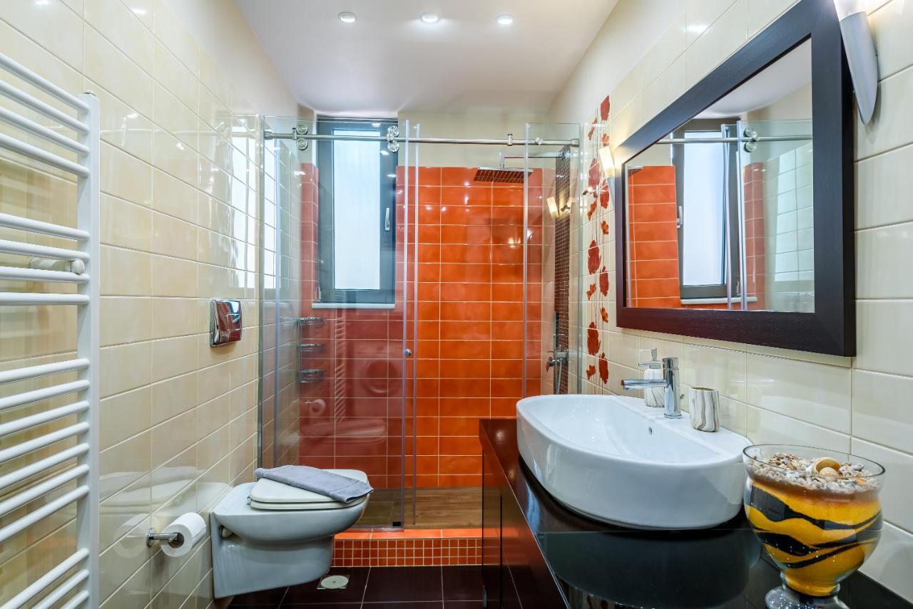 Luxury Villa In City Center With Rooftop Swimming Pool La Canea Esterno foto